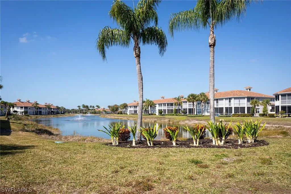 3042 Driftwood Way Naples FL 34109