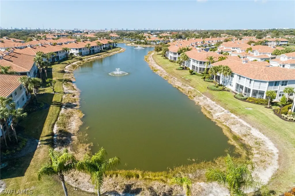 3042 Driftwood Way Naples FL 34109