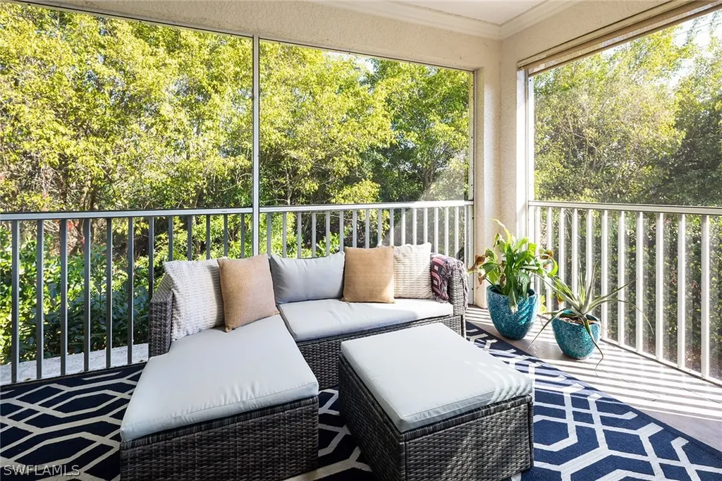 3042 Driftwood Way Naples FL 34109