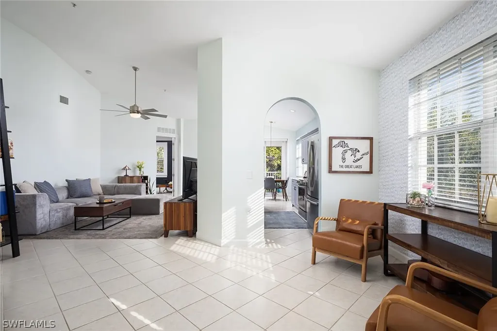 3042 Driftwood Way Naples FL 34109