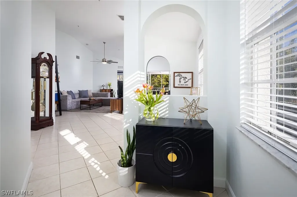 3042 Driftwood Way Naples FL 34109