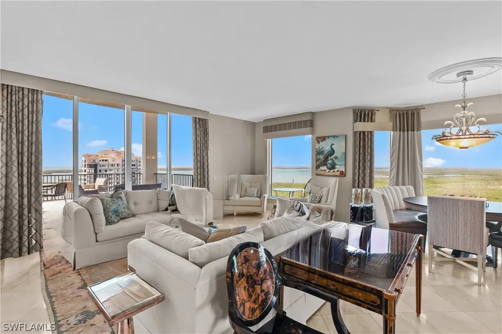 Bonita Springs FL, 4875 Pelican Colony Boulevard, Unit 2004