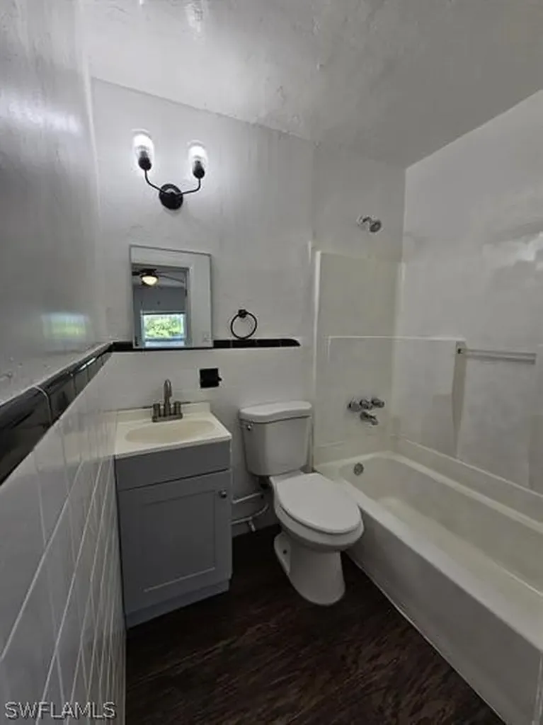 2996 Francis Avenue Naples FL 34112