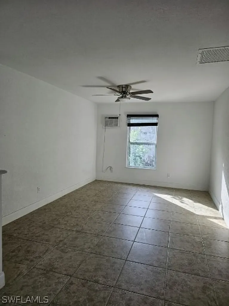 2996 Francis Avenue Naples FL 34112