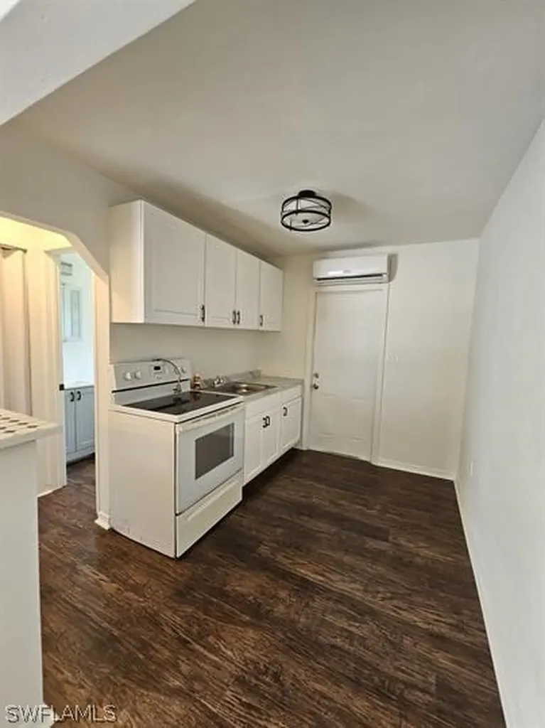 2996 Francis Avenue Naples FL 34112