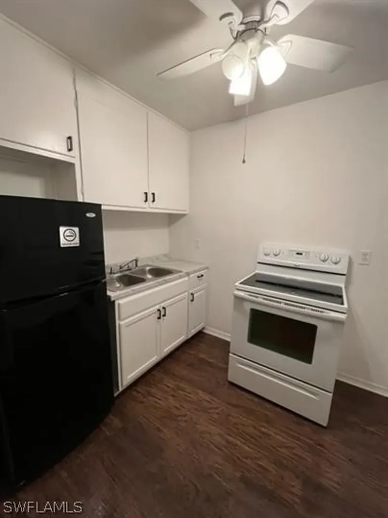 2996 Francis Avenue Naples FL 34112