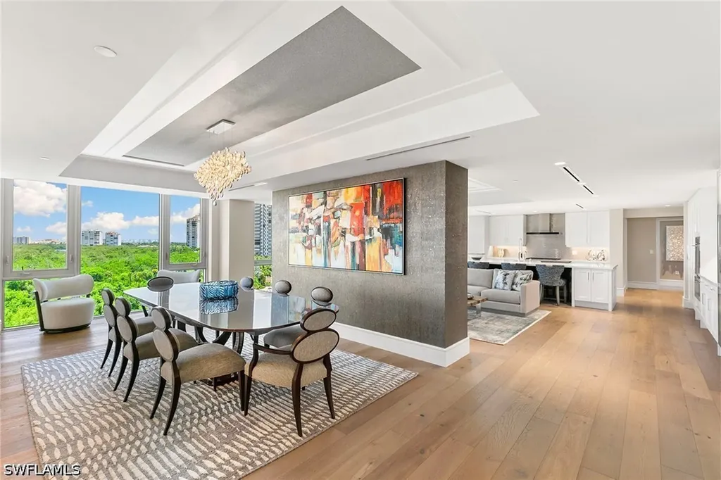 6897 Grenadier Boulevard Naples FL 34108