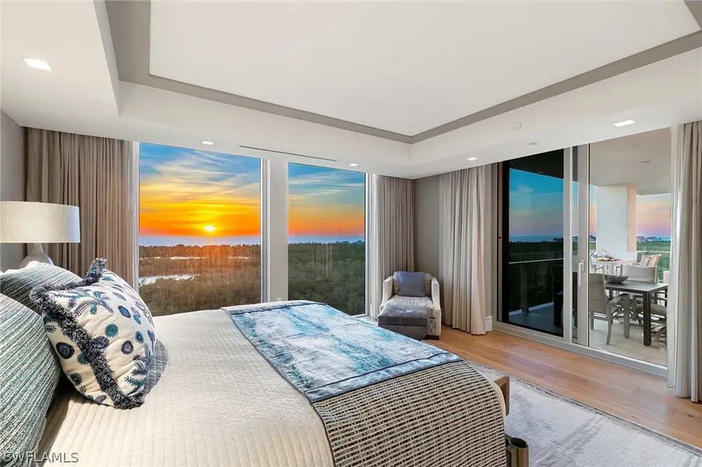 6897 Grenadier Boulevard Naples FL 34108
