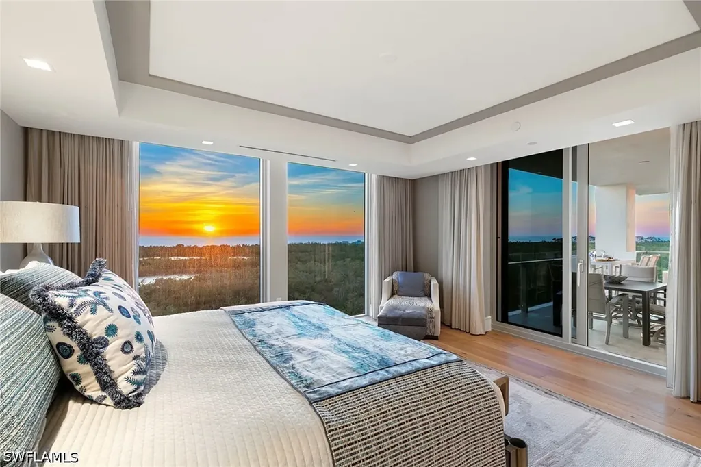 6897 Grenadier Boulevard Naples FL 34108