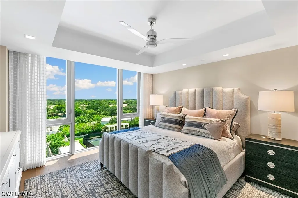 6897 Grenadier Boulevard Naples FL 34108