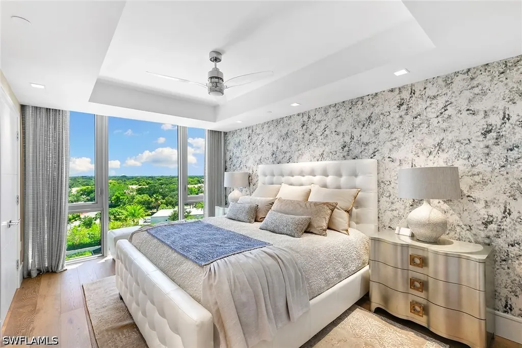 6897 Grenadier Boulevard Naples FL 34108