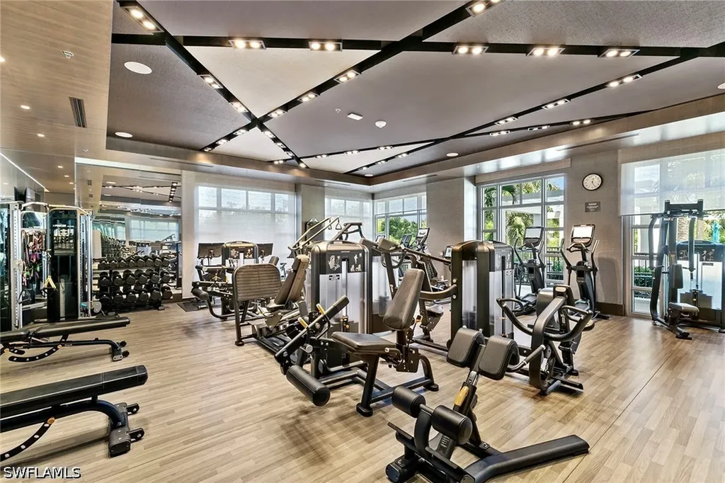 6897 Grenadier Boulevard Naples FL 34108
