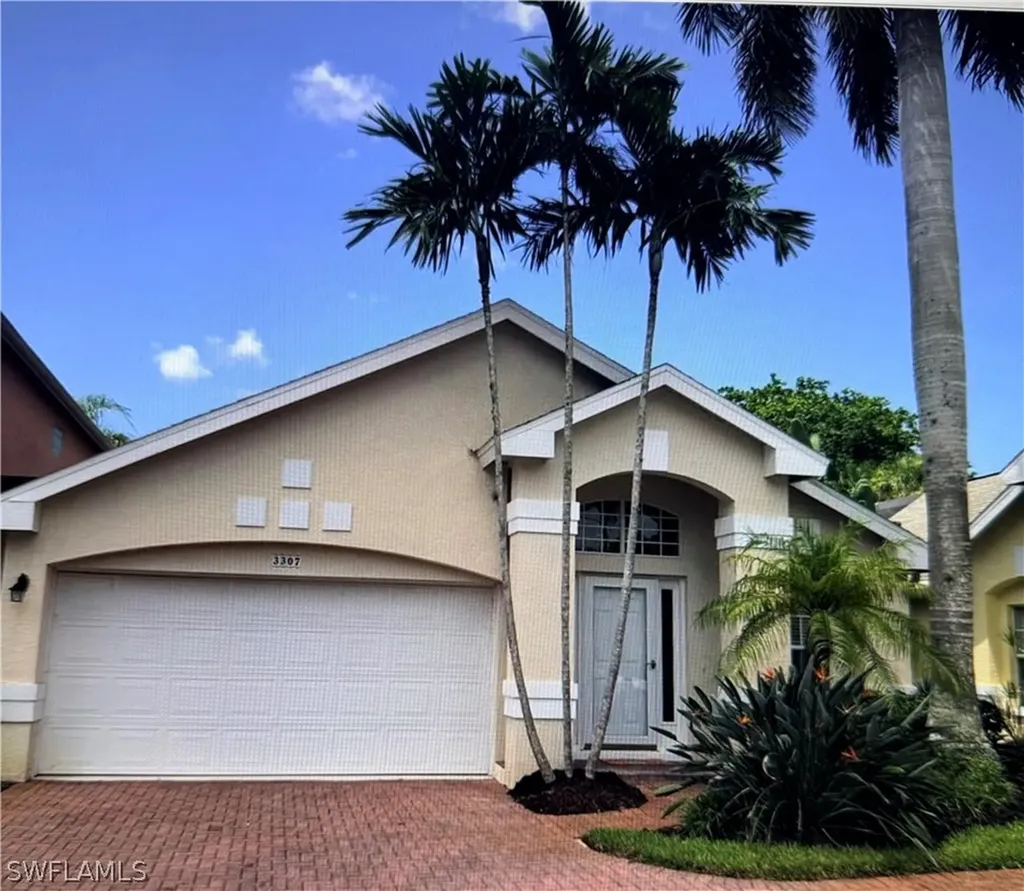 3307 Rosinka Court Naples FL 34112