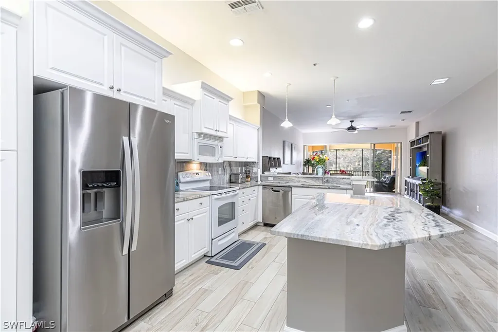 8641 Piazza Del Lago Circle Estero FL 33928
