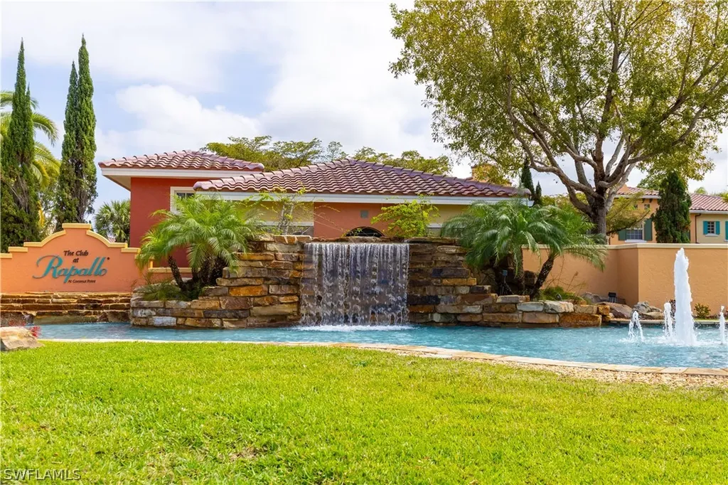 8641 Piazza Del Lago Circle Estero FL 33928