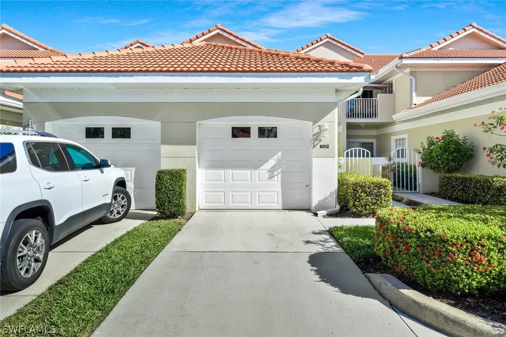 5135 Cobble Creek Court Naples FL 34110