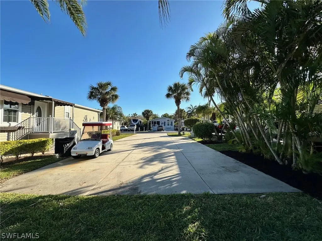1623 Diamond Lake Circle Naples FL 34114