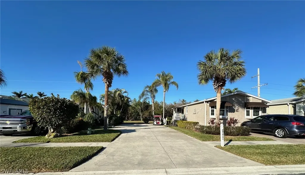 1623 Diamond Lake Circle Naples FL 34114