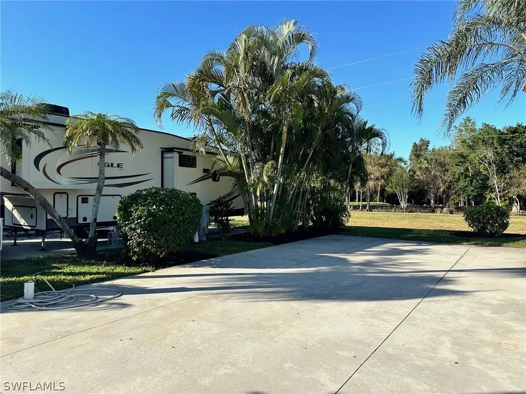 1623 Diamond Lake Circle Naples FL 34114