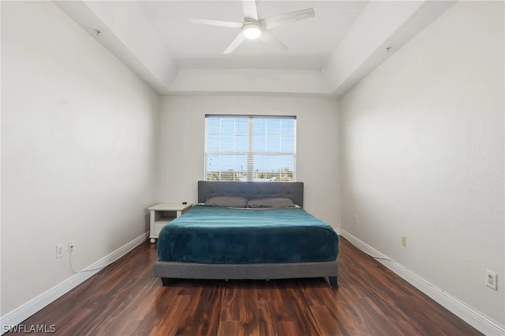 1121 Van Loon Commons Circle Cape Coral FL 33909