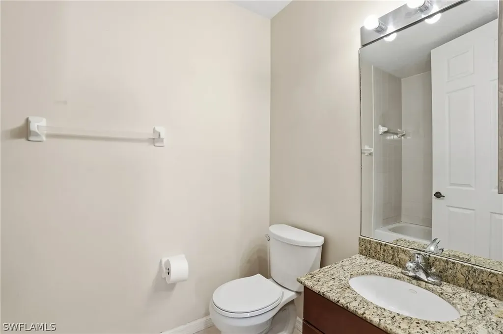 1121 Van Loon Commons Circle Cape Coral FL 33909