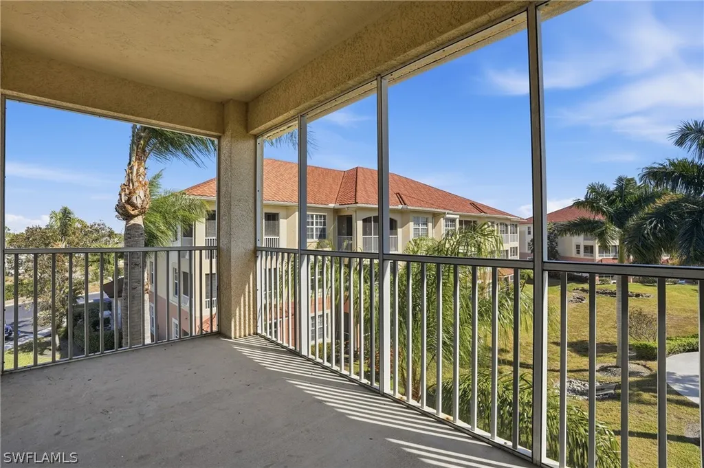 1121 Van Loon Commons Circle Cape Coral FL 33909