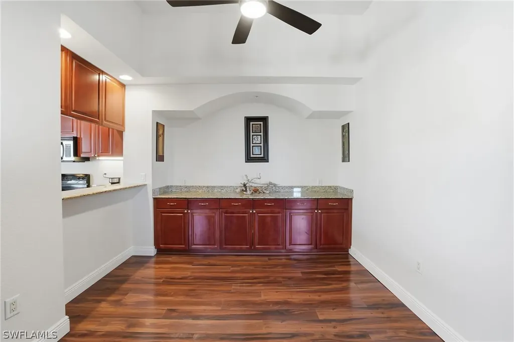 1121 Van Loon Commons Circle Cape Coral FL 33909