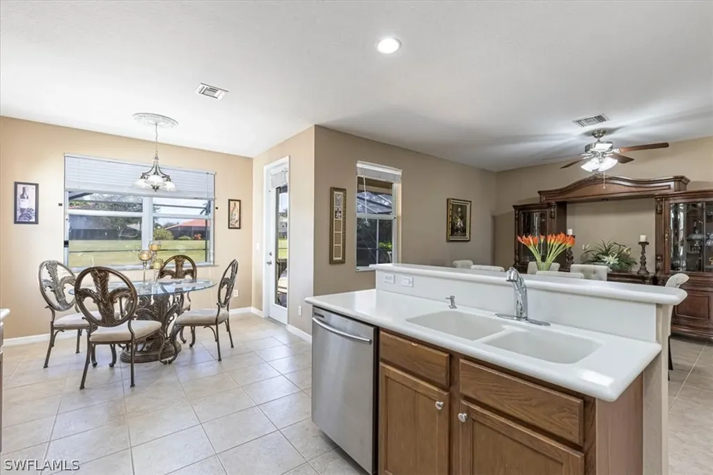 1893 Par Drive Naples FL 34120
