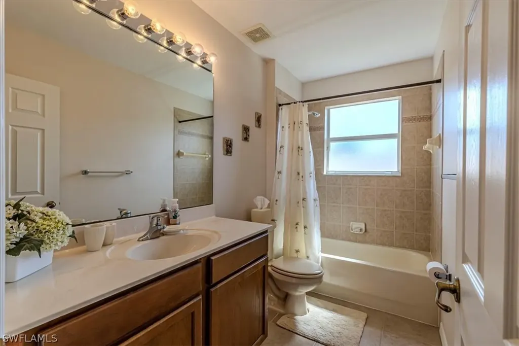 1893 Par Drive Naples FL 34120