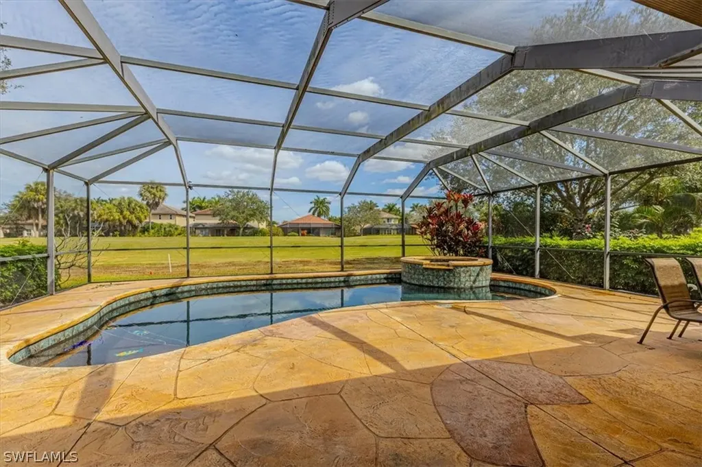 1893 Par Drive Naples FL 34120