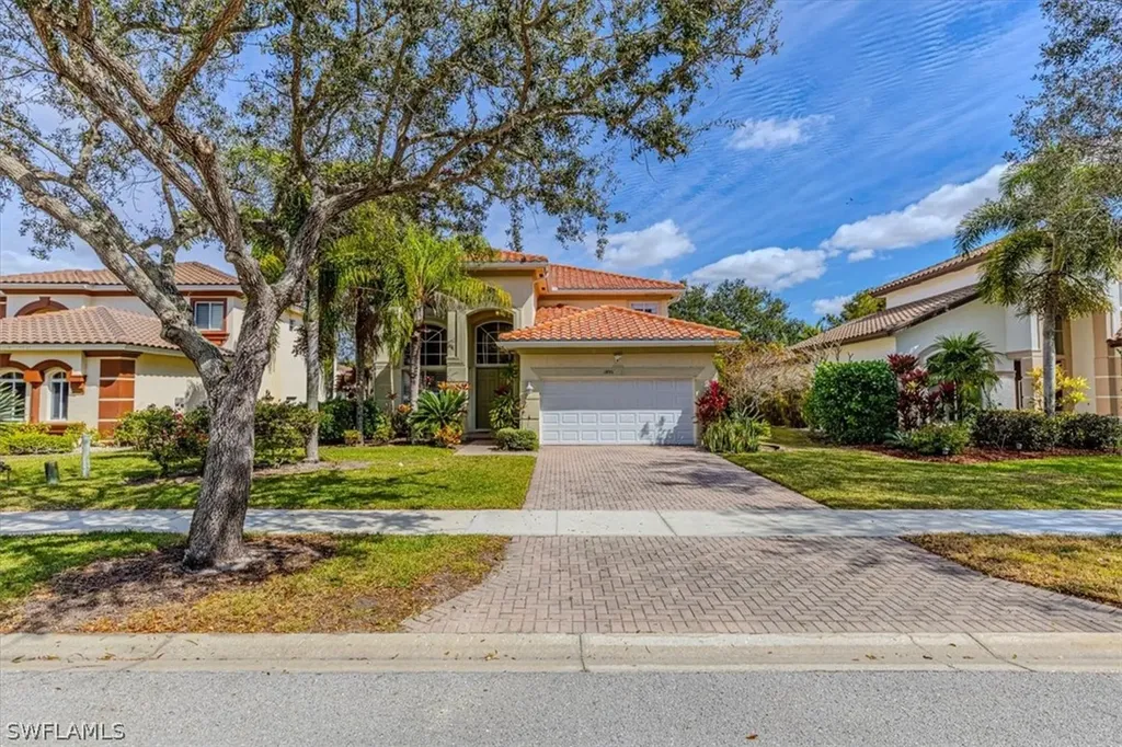 1893 Par Drive Naples FL 34120