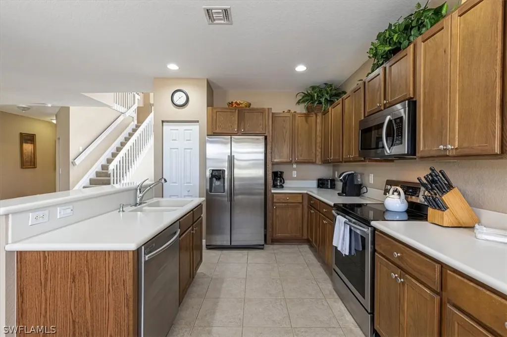 1893 Par Drive Naples FL 34120