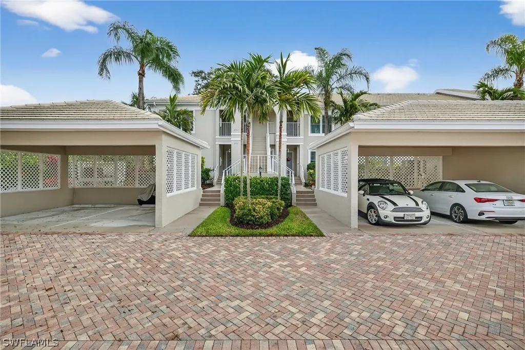 5899 Chanteclair Drive Naples FL 34108