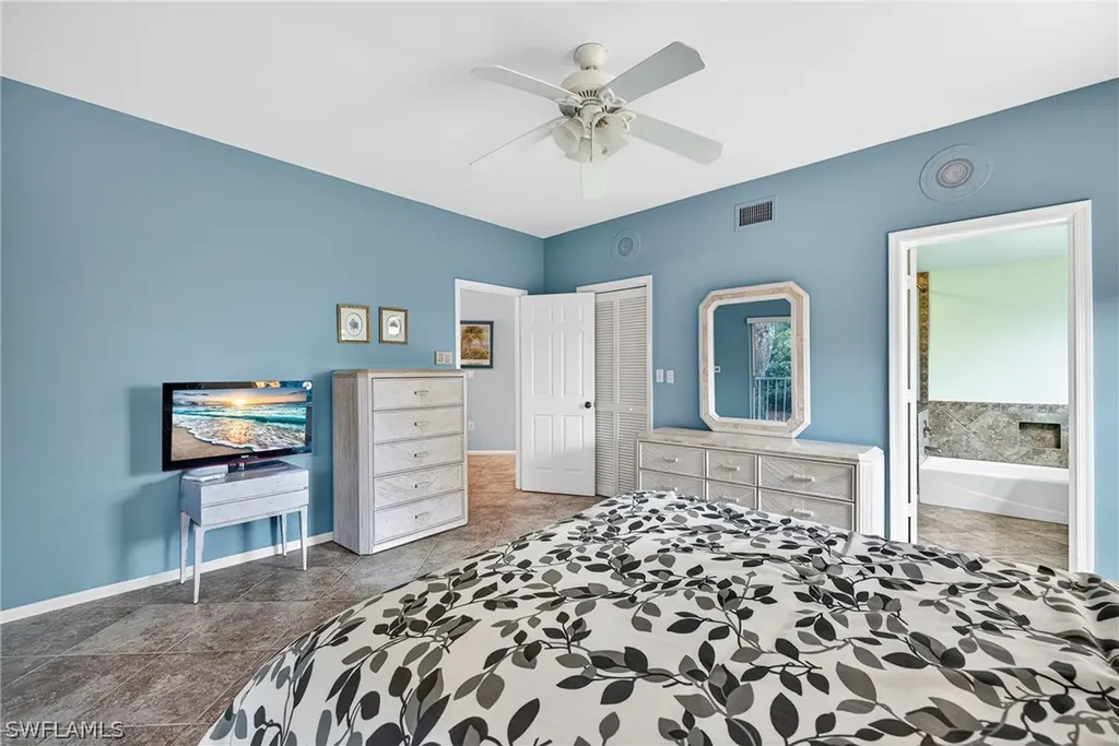 5899 Chanteclair Drive Naples FL 34108