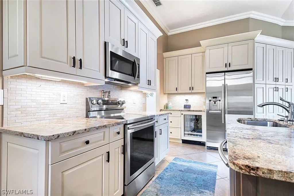 28900 Regis Court Bonita Springs FL 34134