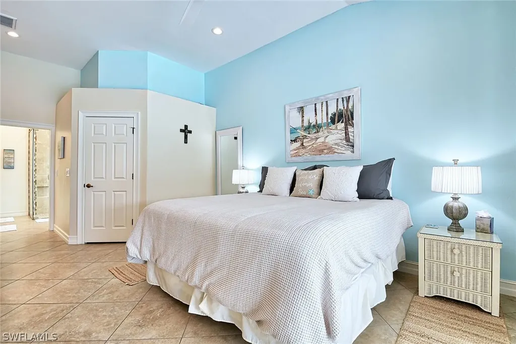 28900 Regis Court Bonita Springs FL 34134