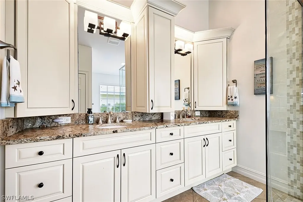 28900 Regis Court Bonita Springs FL 34134