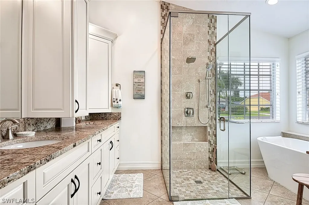 28900 Regis Court Bonita Springs FL 34134