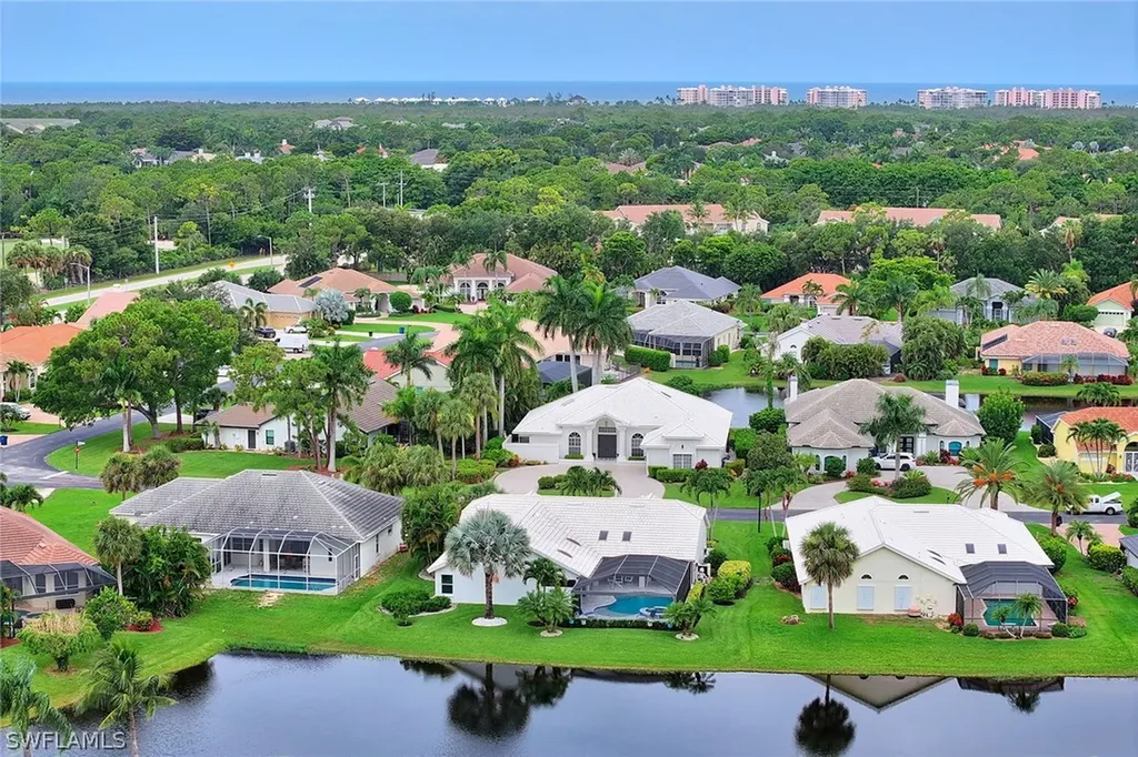 28900 Regis Court Bonita Springs FL 34134