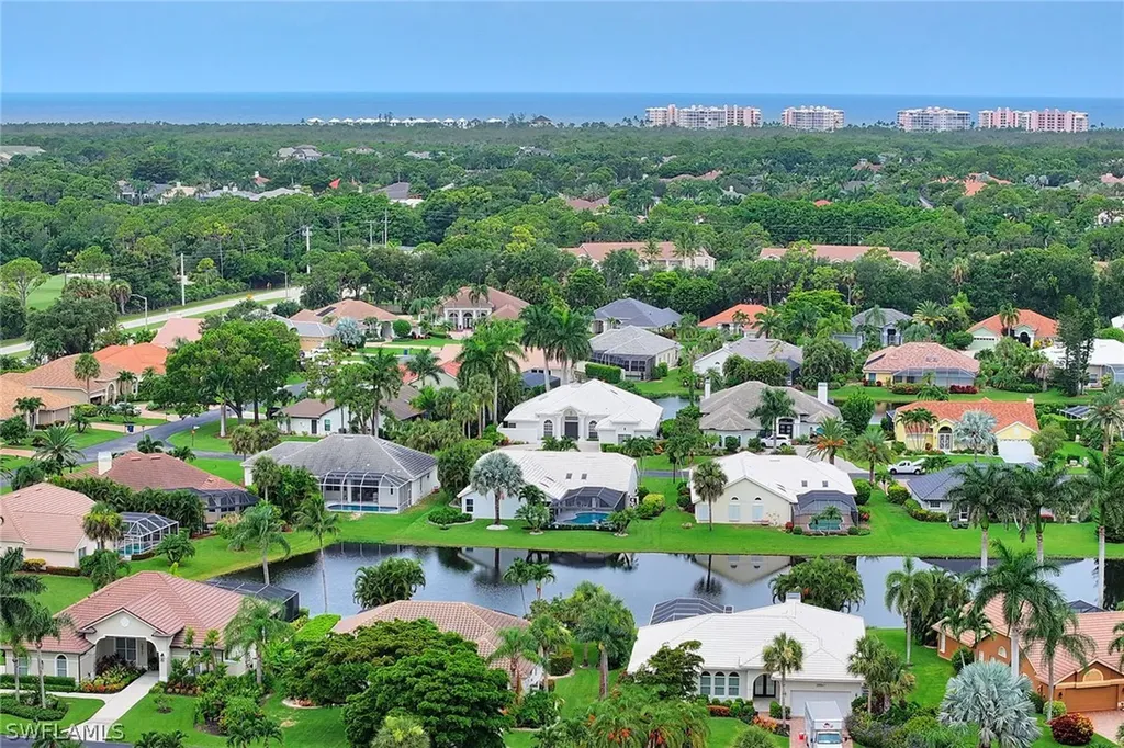 28900 Regis Court Bonita Springs FL 34134