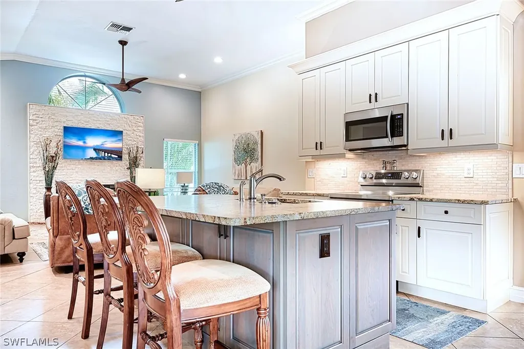 28900 Regis Court Bonita Springs FL 34134