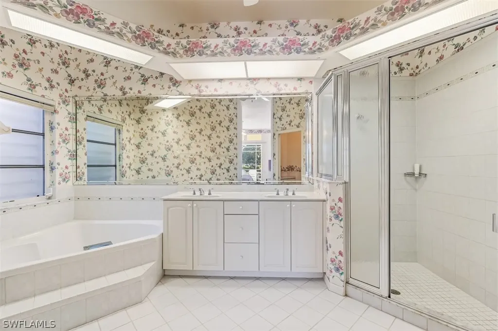 11283 Longshore Way E Naples FL 34119