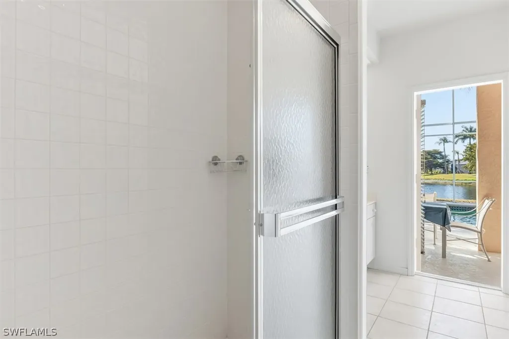 11283 Longshore Way E Naples FL 34119