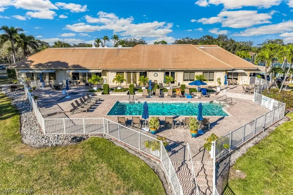11283 Longshore Way E Naples FL 34119