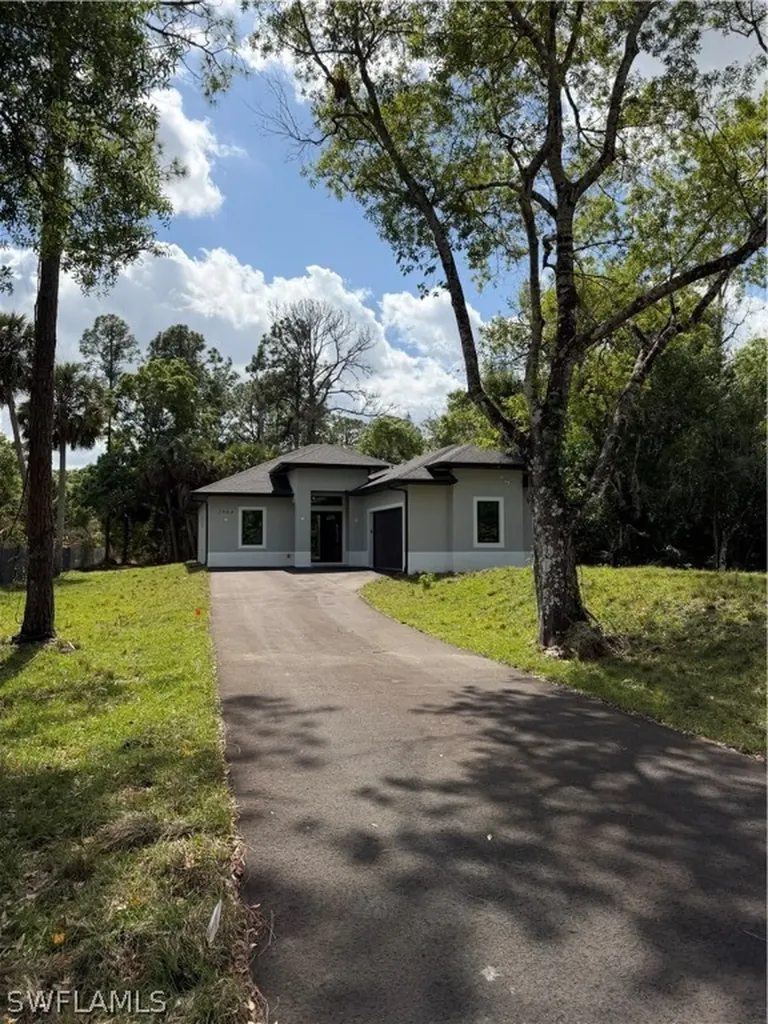 2864 66th Avenue NE Naples FL 34120