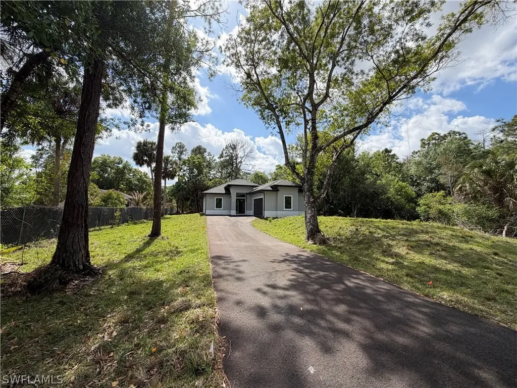 2864 66th Avenue NE Naples FL 34120