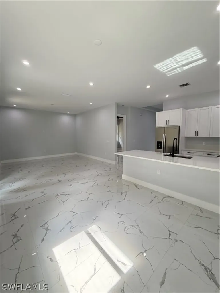 2864 66th Avenue NE Naples FL 34120
