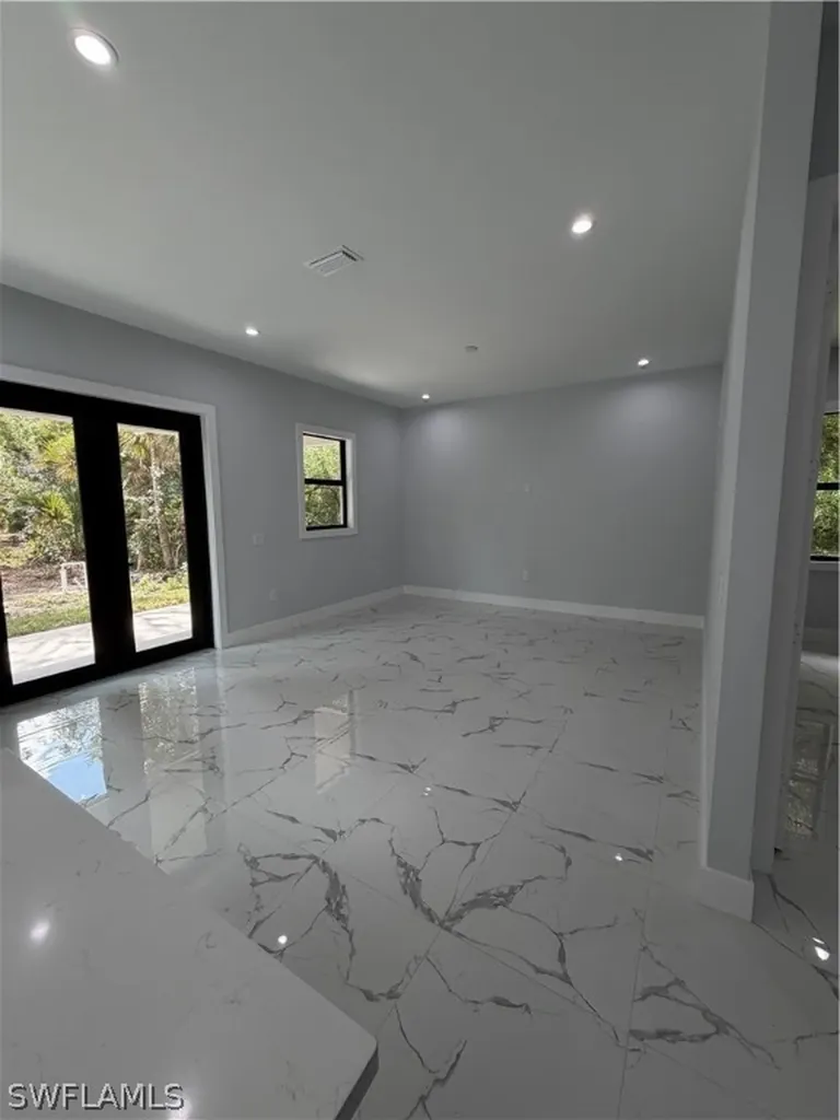 2864 66th Avenue NE Naples FL 34120