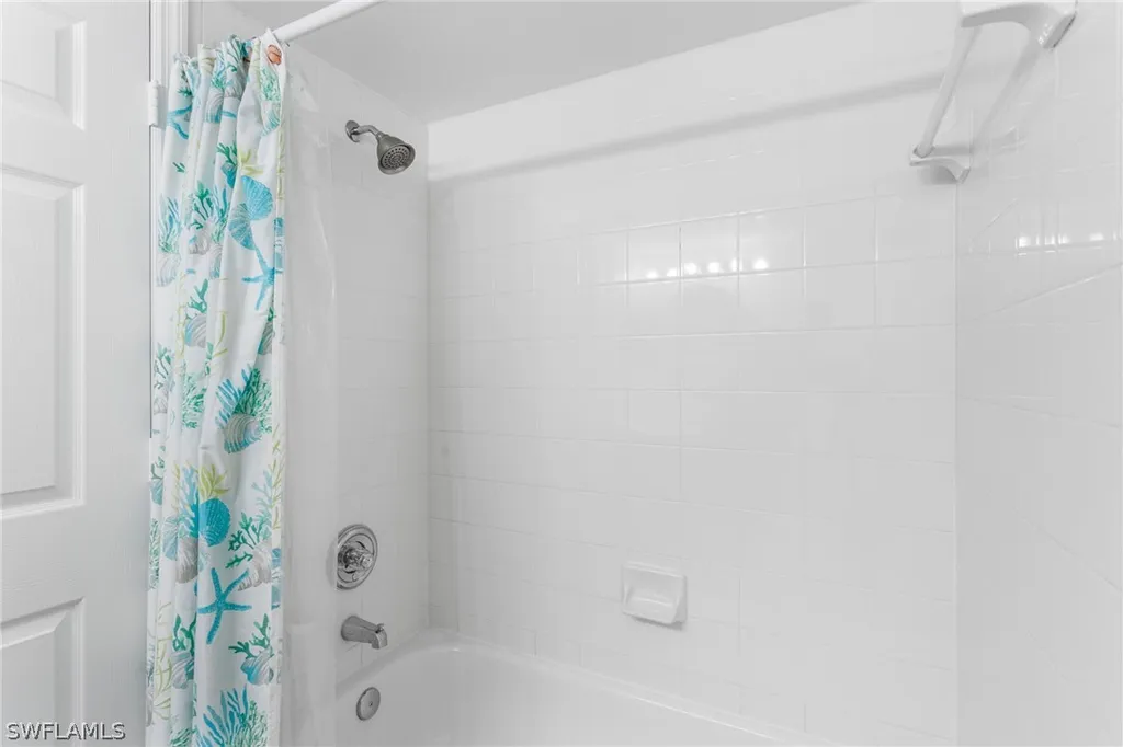 8940 Colonnades Court E Bonita Springs FL 34135