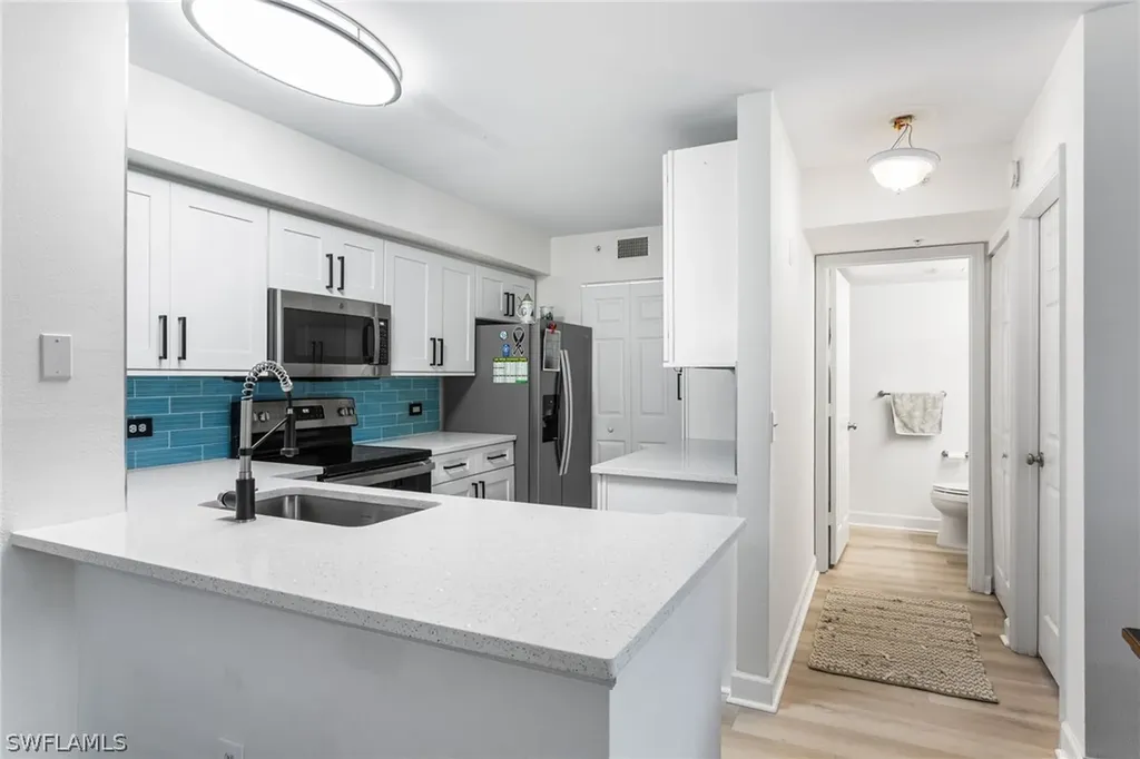 8940 Colonnades Court E Bonita Springs FL 34135